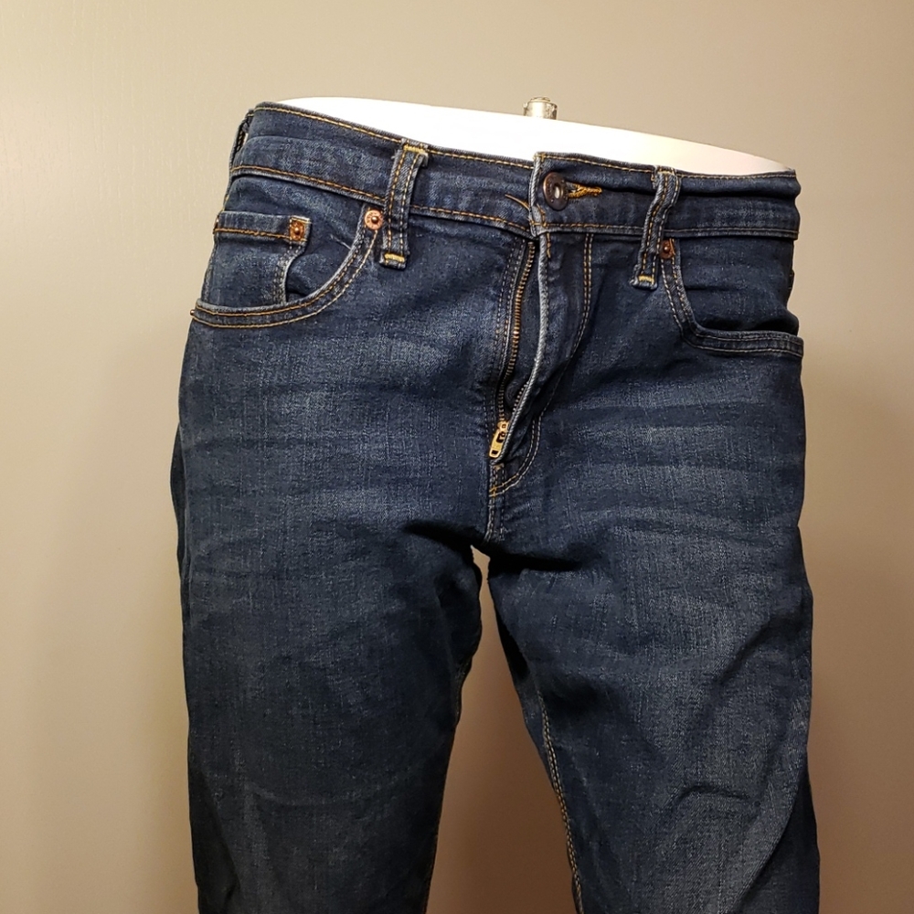 Dark blue Levis jeans